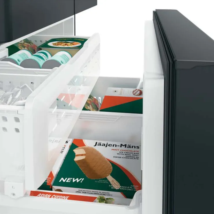 GE Café CAFE 23.1 Cu Ft 36 In Refrigerator Bottom Freezer, French door - CWE23SP3MD1 Black Outlet