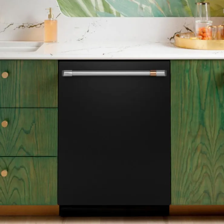 GE Café CAFE Dishwasher Built-In 24" 39dB - CDT888P3VD1 Black Hot