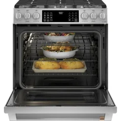 GE Café CAFE Dual-Fuel Range 30
