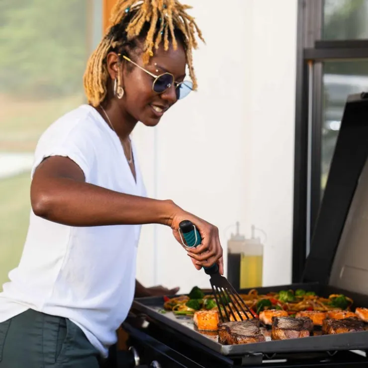 CHARBROIL Propane Gas Griddle with 3 Burners - 36 000 BTU Black Discount