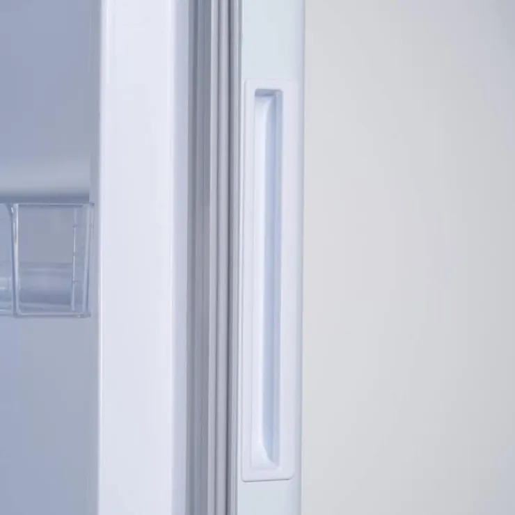 Danby 14 Cu Ft Freezer , Vertical, 28" - DUF140A1WDB White Outlet