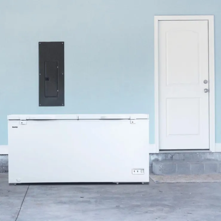 Danby 17,1 Cu Ft Freezer , Honrizontal, 66.5" - DCFM171A1WDB White Discount