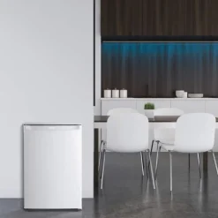 Danby 2,6 Cu Ft Refrigerator Compact - DAR026A1WDD White