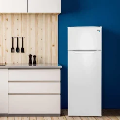 Danby 22 in 7,4 Cu ft Refrigerator Top Freezer - DPF074B2WDB-6 White