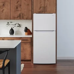 Frigidaire 18 Cu Ft 30 In Refrigerator Top Freezer - FRTE1835AW White Clearance