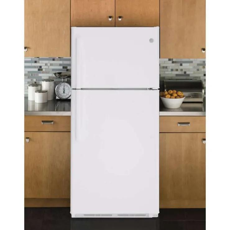 GE Appliances GE 18 Cu Ft 30 In Refrigerator Top Freezer - GTE18FTLKWW White New