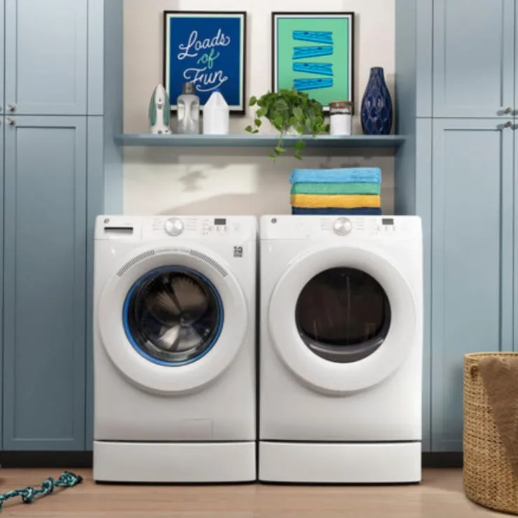 GE Appliances GE Washer Front-Load 28" - GFW350SSYWW White Hot