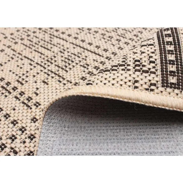 Indoor or Outdoor Rug - 2 x 4 Tan New