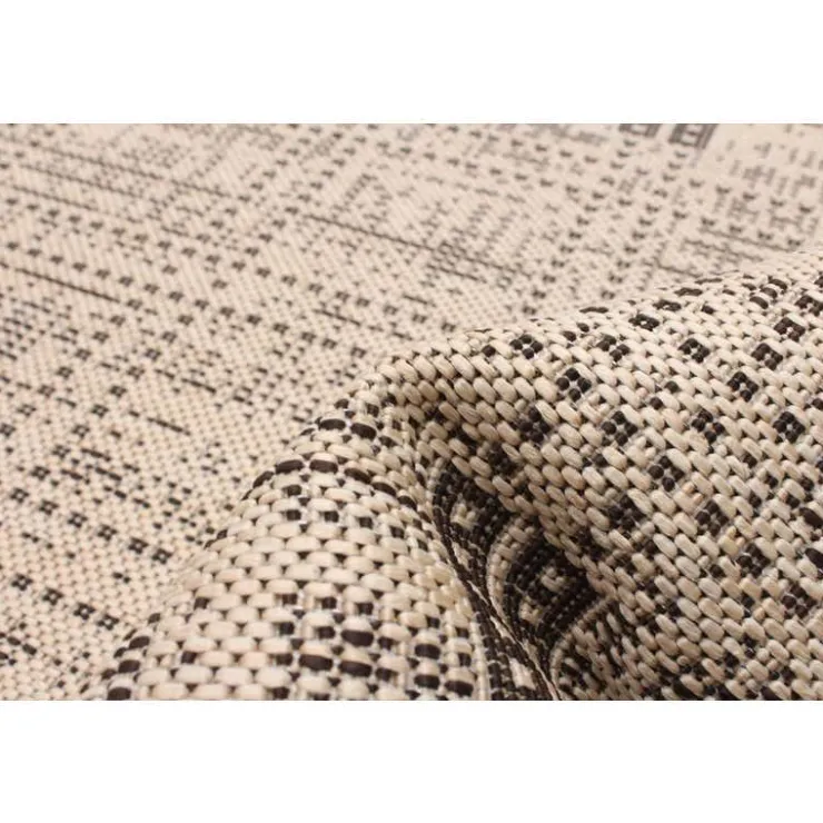 Indoor or Outdoor Rug - 2 x 4 Tan New