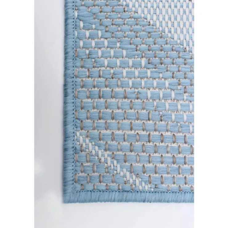 Indoor or Outdoor Rug - 5 x 7 Light Blue
