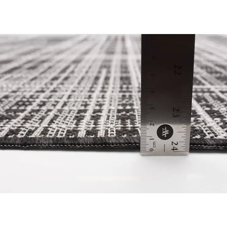 Indoor or Outdoor Rug - 4 x 6 Black Outlet