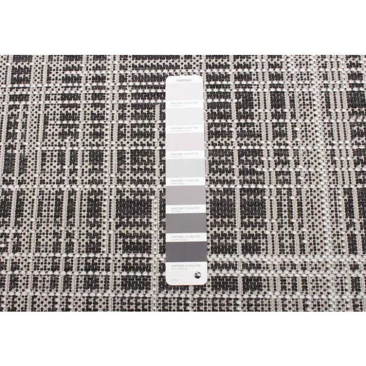 Indoor or Outdoor Rug - 4 x 6 Black Outlet