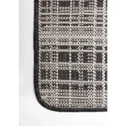 Indoor or Outdoor Rug - 4 x 6 Black Outlet