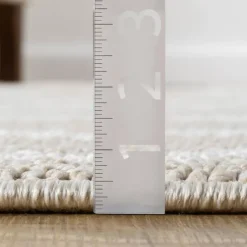 Indoor Rug - 5 x 8 White/Beige New