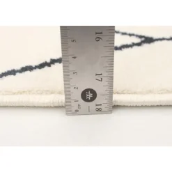 Indoor Rug - 7 x 10 White/Navy Outlet