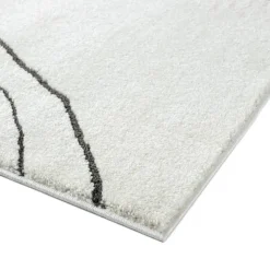 Indoor Rug - 5 x 8 Beige / Black Clearance