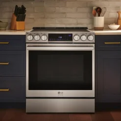 LG STUDIO Range 30