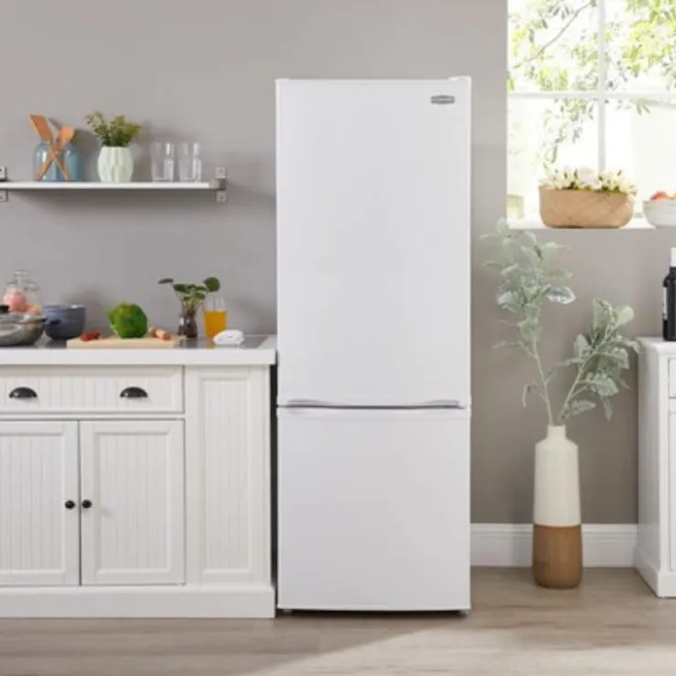 Marathon 11,5 Cu Ft 24 In Refrigerator Bottom Freezer - MFF115WBM White New