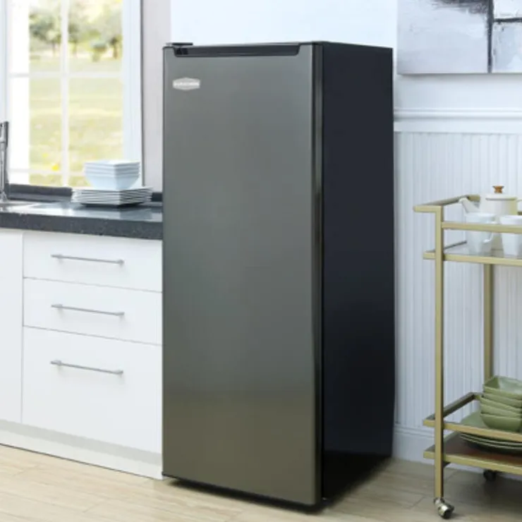 Marathon 6.5 Cu. Ft. Freezer , Vertical, 21.7" - MUF65BLS-2 Black Best