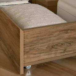 Meubles South Shore Queen Bed with 2-Drawer Storage and Headboard (60