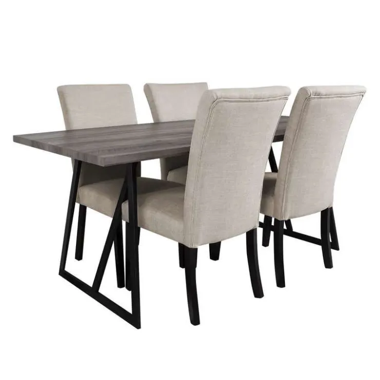 Table with 4 chairs Outlet